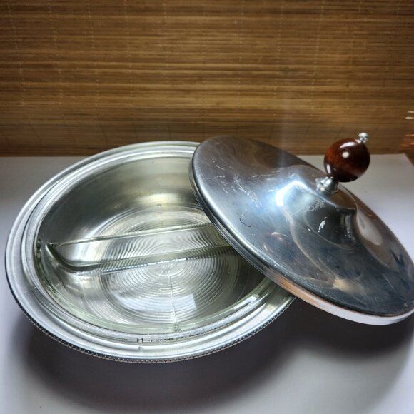 Vintage Buenilum Serving Dish Divided Pyrex Insert Polished Aluminium Covered - Picture 1 of 8